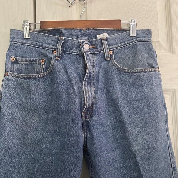 Levi's Vintage 505 Regular Fit Straight Leg Medium Wash Cropped Jeans Size 32 - Picture 3 of 8